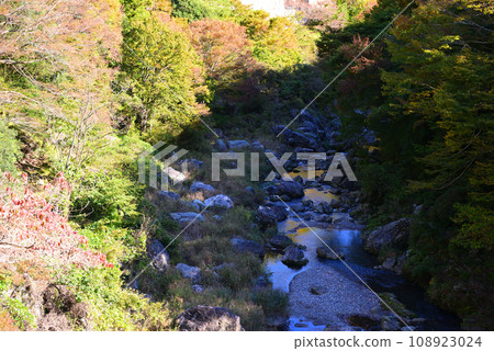 三橋峽,位於群馬縣和埼玉縣交界處 三橋峽,位於群馬縣和埼玉縣交界處 108923024