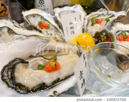 三種生蠔拼盤 三種生蠔拼盤 108925789