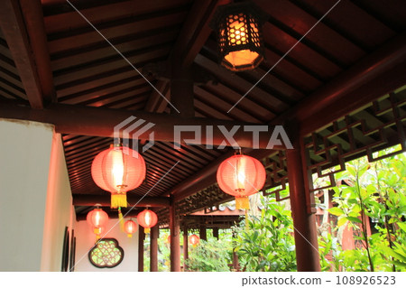 福州園紅燈籠 沖繩冬季風光 福州園紅燈籠 沖繩冬季風光 108926523