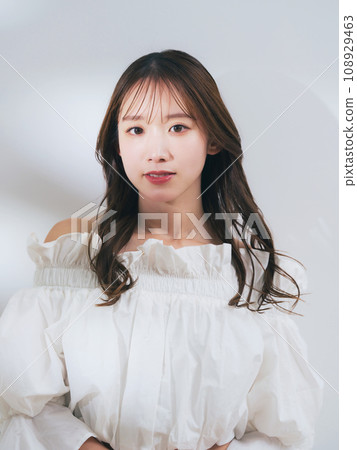 女性時尚肖像美容保養化妝品 108929463