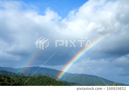 Double rainbow (double rainbow) 108929852