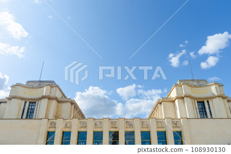 特羅卡德羅花園中的夏樂宮 108930130