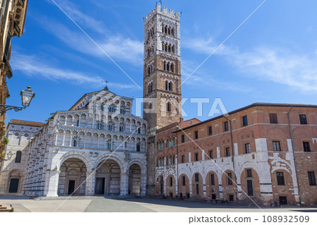 Cathedral of San Martino in Lucca. Italy. 108932509