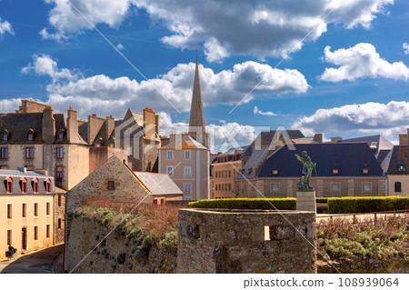 Medieval fortress Saint-Malo, Brittany, France Medieval fortress Saint-Malo, Brittany, France 108939064