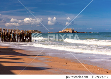 Medieval fortress Saint-Malo, Brittany, France Medieval fortress Saint-Malo, Brittany, France 108939067