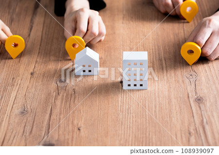 Craft image of location information 108939097