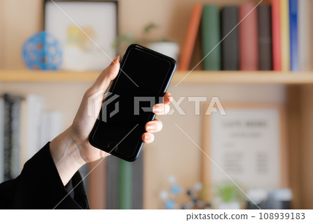 Smartphone image bookshelf Smartphone image bookshelf 108939183