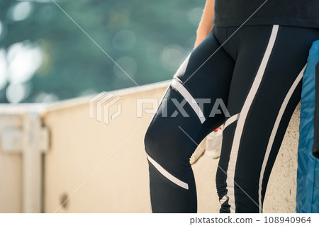 腳 英尺 爪子 108940964