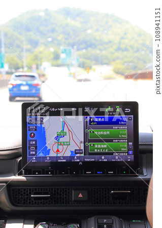 A fun excursion with the family, guided by a car navigation system A fun excursion with the family, guided by a car navigation system 108941151