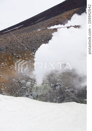 Volcanic smoke rising from the fumarole of Mt. Asahidake, Daisetsuzan, Hokkaido Volcanic smoke rising from the fumarole of Mt. Asahidake, Daisetsuzan, Hokkaido 108942642