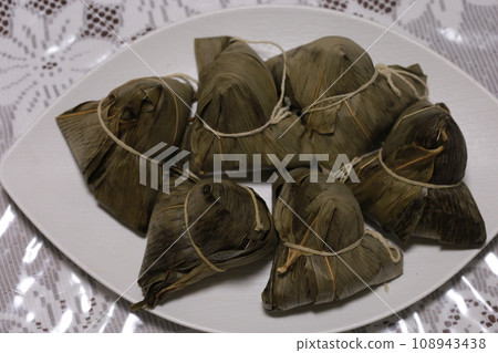 端午節包好的粽子 108943438