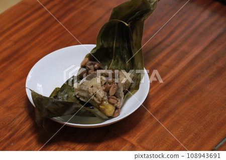 拍攝在端午節吃的粽子 108943691