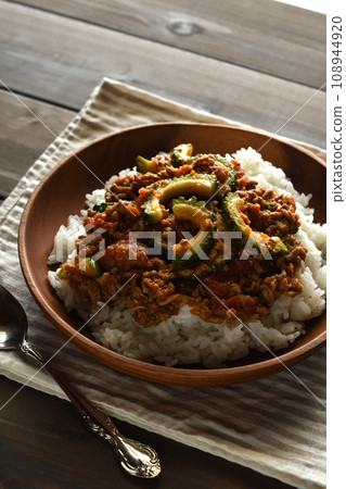 Bitter gourd keema curry 108944920