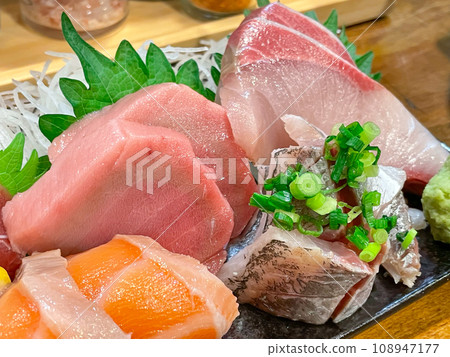 Izakaya menu Sashimi platter Izakaya menu Sashimi platter 108947177