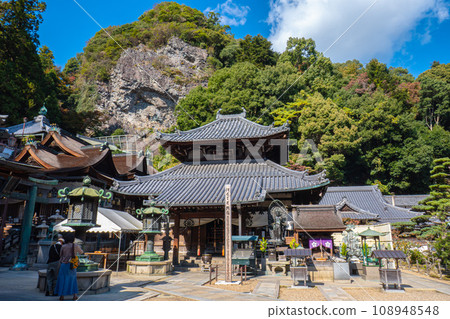 Elegant temple scenery Elegant temple scenery 108948548