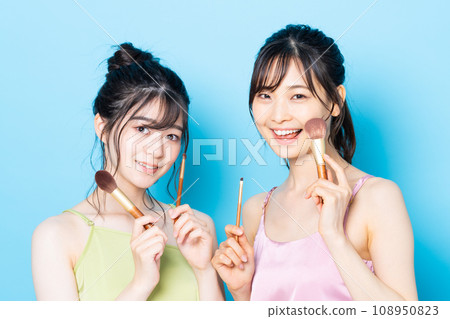 年輕女性的美麗 108950823