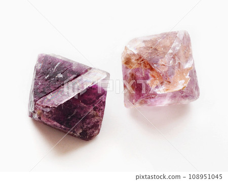 Fluorite rough stone octahedron (fluorite) 108951045