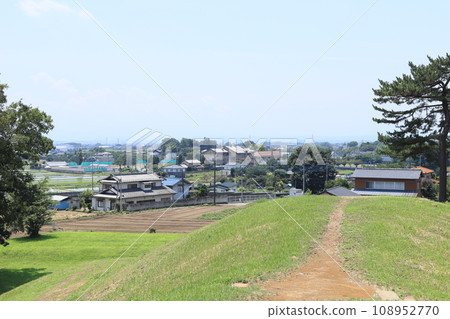 前田子古墳（古墳頂） 108952770