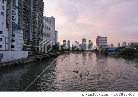 從巴石河看馬尼拉日落城市景觀 108953408