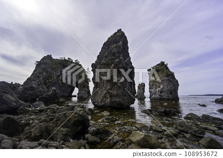 Meotoiwa Rocks in Noto 108953672