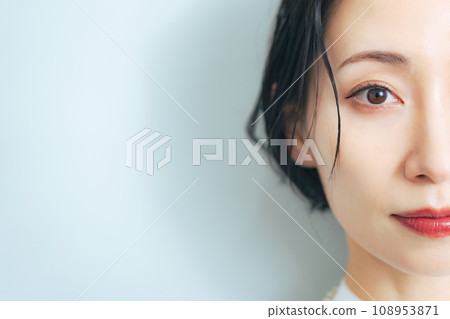 Beauty portrait of middle-aged women, skin care, cosmetics 108953871