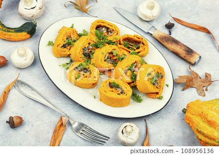 Pumpkin rolls with mushrooms Pumpkin rolls with mushrooms 108956136