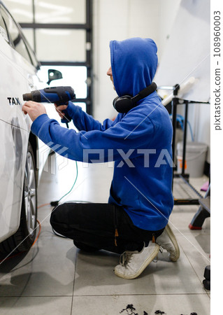 Car tinting, color change, detailing, protective film Car tinting, color change, detailing, protective film 108960003