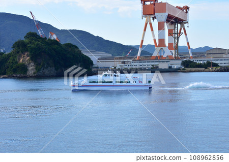 從長崎縣長崎港搭船前往五島市福江港 從長崎縣長崎港搭船前往五島市福江港 108962856