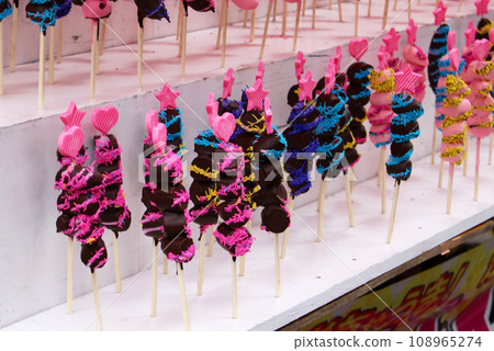 Festival chocolate banana stall 108965274