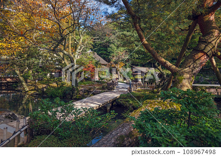 Kanazawa Kenrokuen autumn scenery Hyōike 108967498
