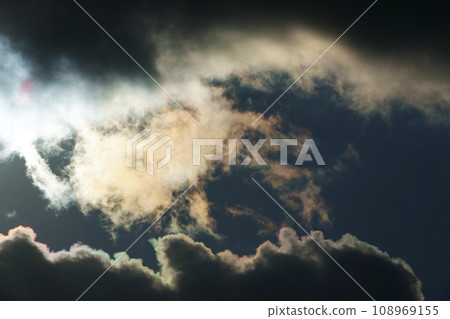 Winter sky sunlight and colored clouds, telephoto, sky limited, 220114pm 108969155