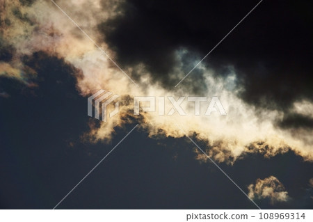 Winter sky sunlight and colored clouds, telephoto, sky limited, 220114pm 108969314