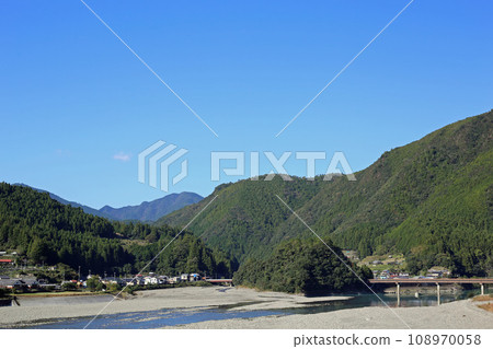 十津川村的田園風光 108970058