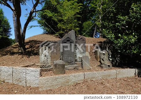 Ryogenji Tumulus 108972110