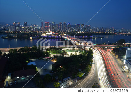Nightscape in downtown Seoul, Korea 108973519