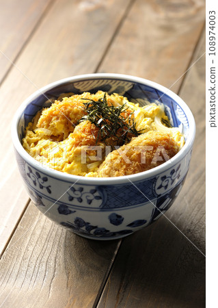 煎牡蠣蛋丼 108974003