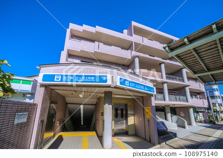 日本橫濱城市景觀,俯瞰地鐵(橫濱市營地鐵藍線)三澤上町站等 日本橫濱城市景觀,俯瞰地鐵(橫濱市營地鐵藍線)三澤上町站等 108975140