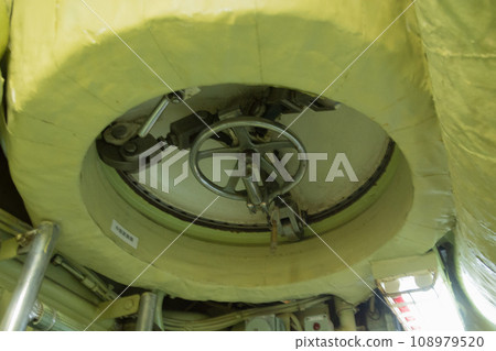 Maritime Self-Defense Force Yushio class submarine hatch (inside the ship) Maritime Self-Defense Force Yushio class submarine hatch (inside the ship) 108979520
