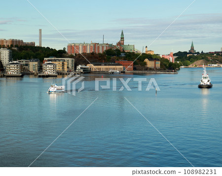 Stockholm's medieval cityscape as seen from the boat 108982231