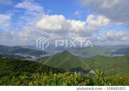 View from Osezaki Lighthouse Observation Deck, Goto City, Nagasaki Prefecture (2022) View from Osezaki Lighthouse Observation Deck, Goto City, Nagasaki Prefecture (2022) 108983801
