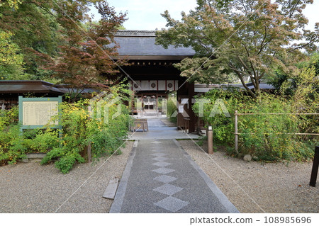 Scenery of the entrance shrine gate to the precincts of Nashiki Shrine located near Kyoto Gyoen National Garden in Kamigyo Ward, Kyoto City Scenery of the entrance shrine gate to the precincts of Nashiki Shrine located near Kyoto Gyoen National Garden in Kamigyo Ward, Kyoto City 108985696