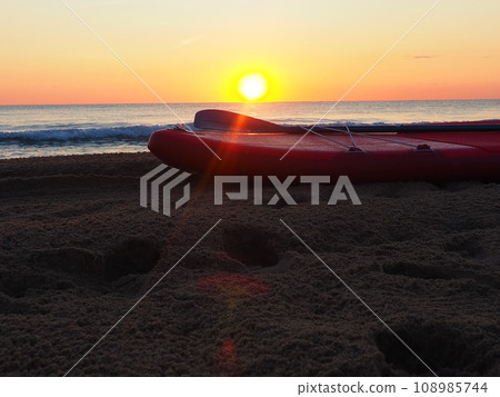 Stunning Sea Sunset in Spain Stunning Sea Sunset in Spain 108985744
