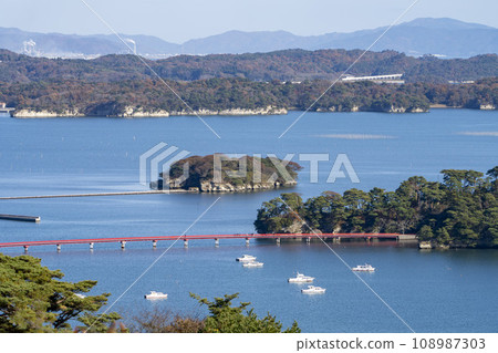 Matsushima, one of Japan's three most scenic views in autumn, a bird's-eye view from Saigyo Moshidoshi no Matsu Park, Matsushima Town, Miyagi Prefecture Matsushima, one of Japan's three most scenic views in autumn, a bird's-eye view from Saigyo Moshidoshi no Matsu Park, Matsushima Town, Miyagi Prefecture 108987303