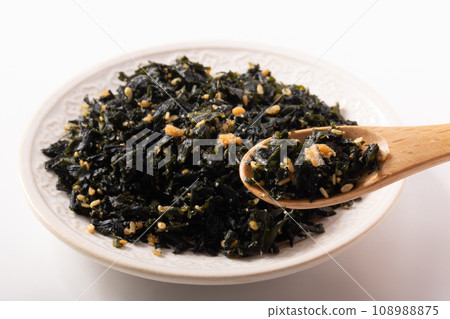 Shiso wakame furikake with salmon and cod roe Shiso wakame furikake with salmon and cod roe 108988875