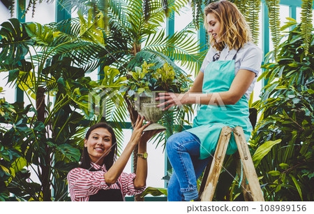 concept of entrepreneurship and gardening 108989156