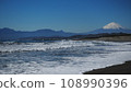 Chigasaki coast and Mt. Fuji 108990396
