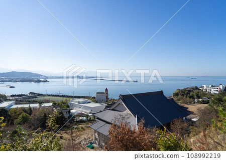 從京森登山道看到的瀨戶內海(愛媛郡松山市) 從京森登山道看到的瀨戶內海(愛媛郡松山市) 108992219