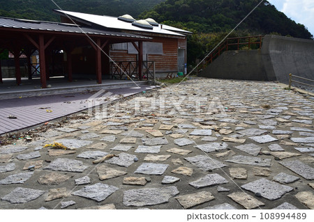 長崎縣五島市Tondomari海灘風景（2022年） 108994489