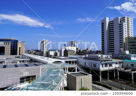 Tsujido Station north exit seen from Terrace Mall Shonan Tsujido Station north exit seen from Terrace Mall Shonan 108994600
