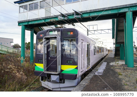 JR Hokkaido 737 series train C-3 formation 108995770